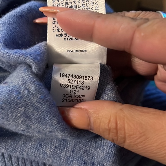 Women's‎ Cashmere Oversized V-Neck Tunic Sweater - Picture 4 of 5